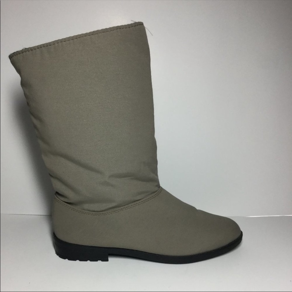 Santana women’s winter boots size 7 SOLD